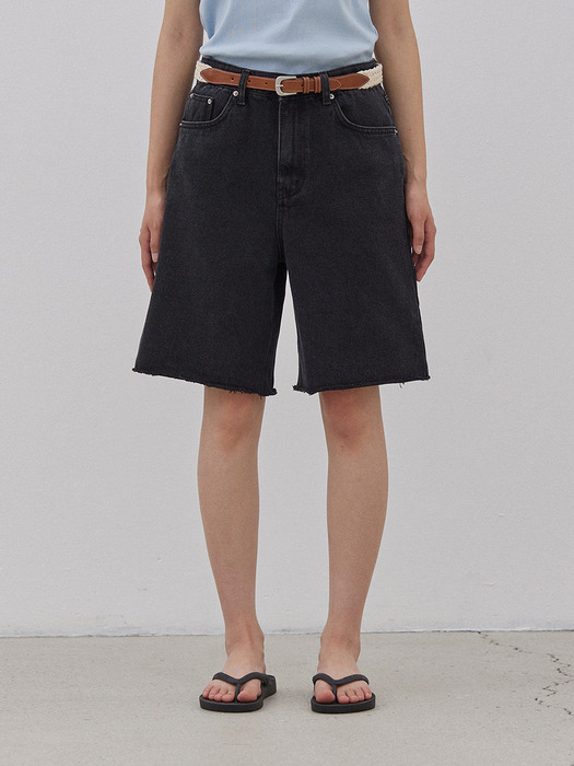 OUSTO BLACK DENIM SHORTS