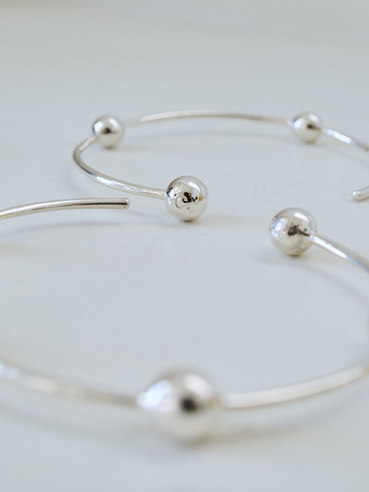 trio ball cuff bracelet