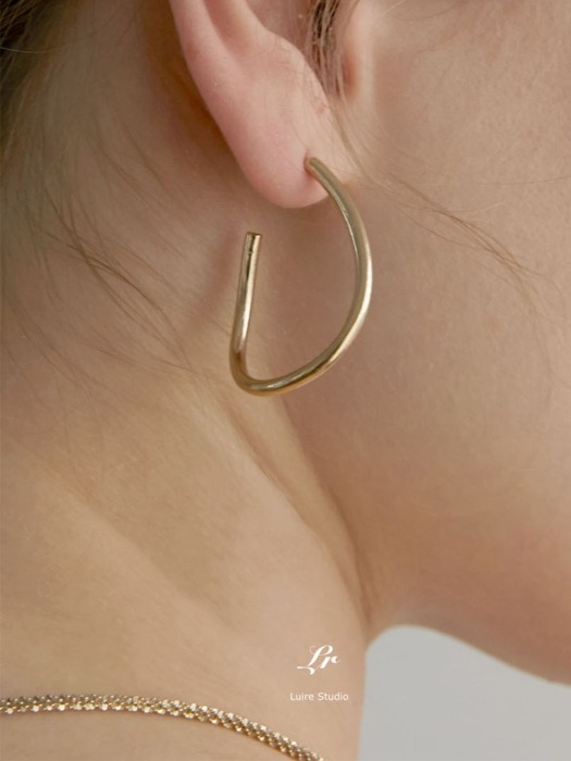 line earrings