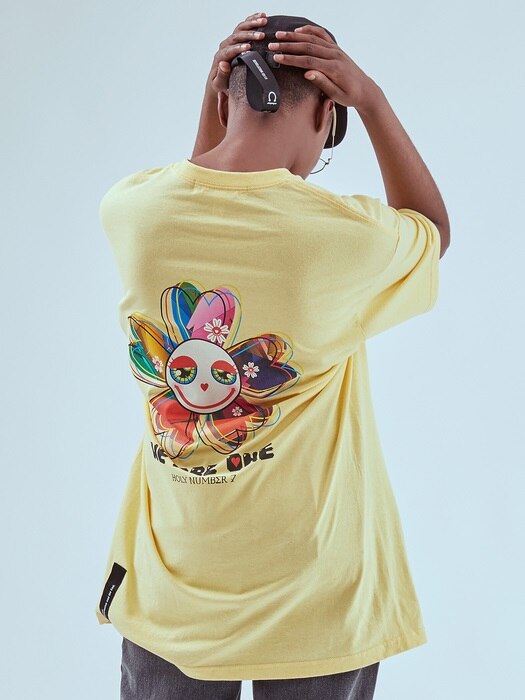 [Over-fit] WE ARE ONE flower half-sleeve_YELLOW