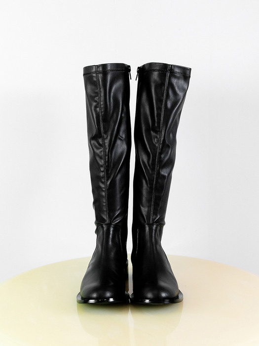 Almond stretch high boots | black