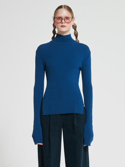 Fitted Slit Wool Knit Top BLUE