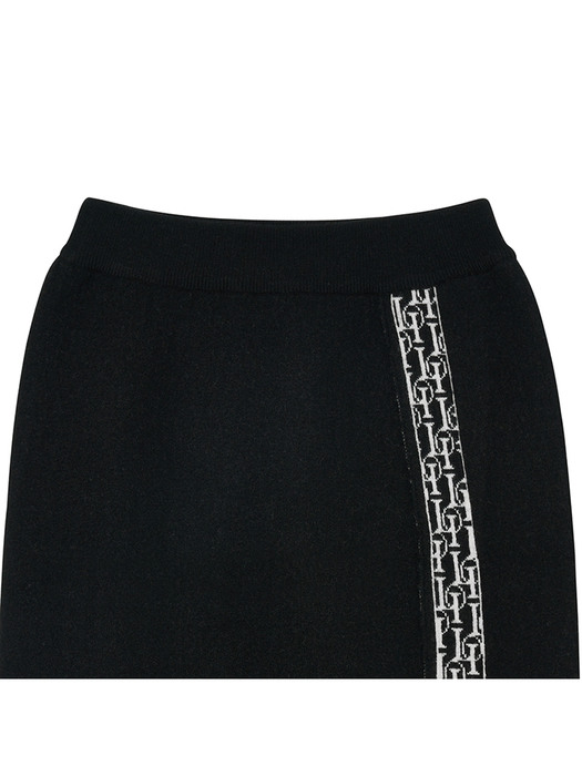 Signature Piping Knitted Skirt