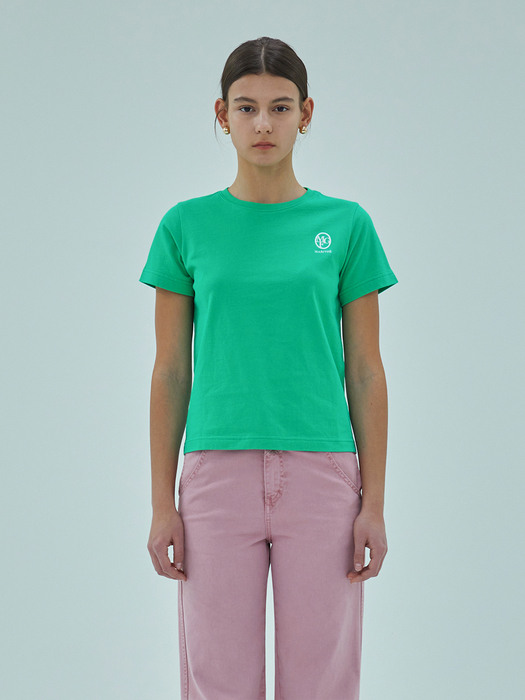 W EMBROIDERY TEE green