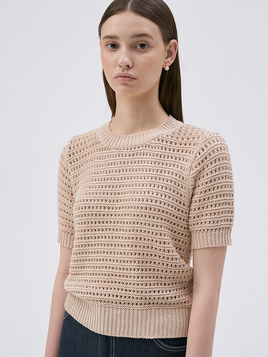 [단독]Crew Neck Crochet Knit Top-Light Beige