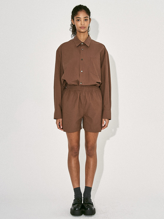 BASIC COTTON COLOR SHORTS IN BROWN