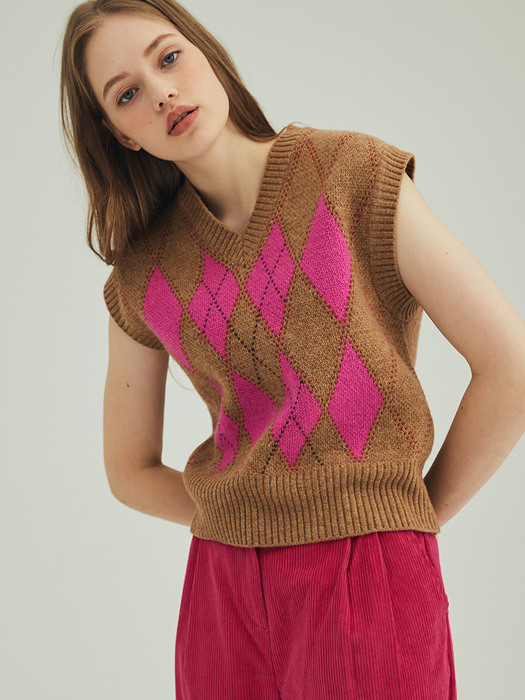 ARGYLE KNIT VEST_PINK