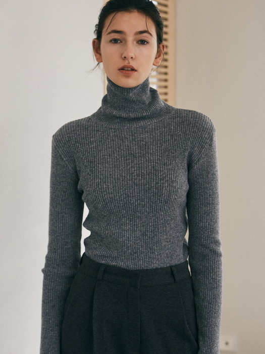 SLIM RIBBED TURTLENECK KNIT_CHARCOAL