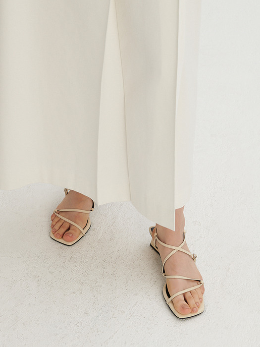 Square Strappy Sandals_Ivory
