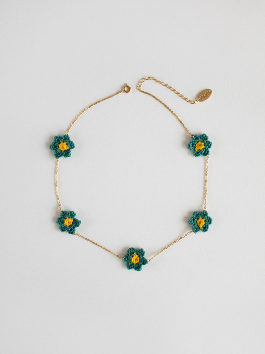 Bluegreen flower point surgical necklace