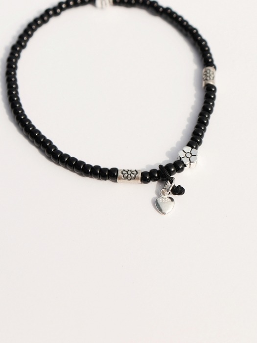 Silver flower charms black beads Bracelet 실버 플라워 꽃 참 블랙 비즈 밴딩 팔찌