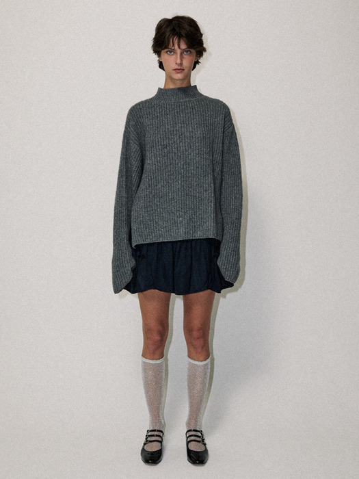 Loose fit half-neck knit Light grey