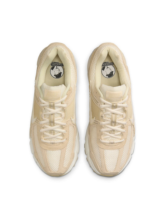 [HQ0458-200] W NIKE ZOOM VOMERO 5
