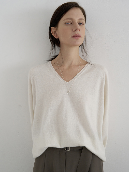 [25SS] CASH MERINO V-NECK KNIT_IVORY