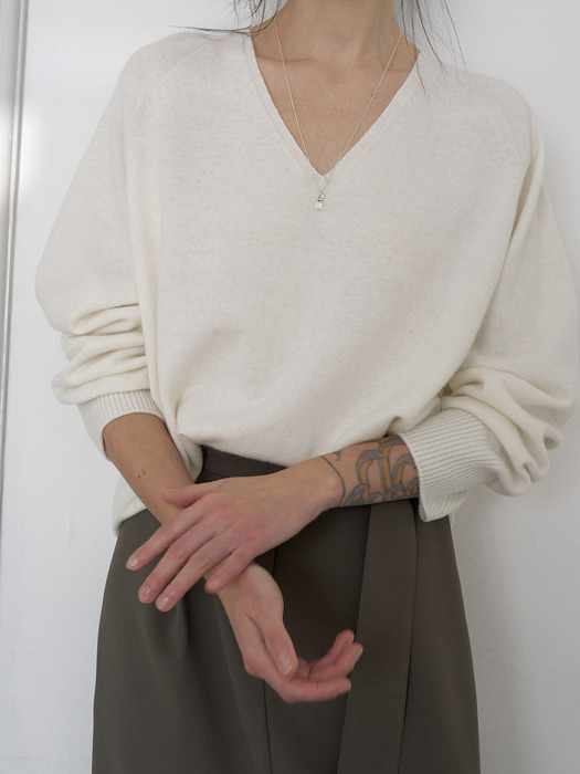 [25SS] CASH MERINO V-NECK KNIT_IVORY