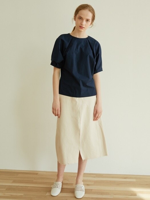 DOUBLE TUCKED BLOUSE_NAVY