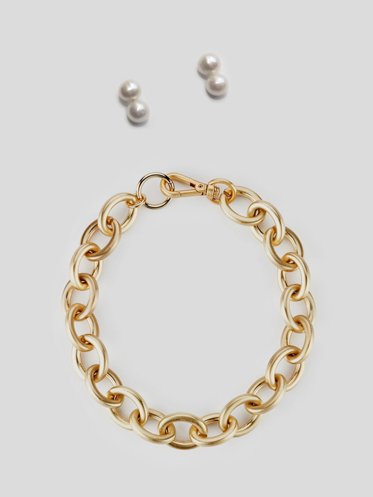 [단독][2SET]The 2 pearls earrings + Bold oval chain necklace