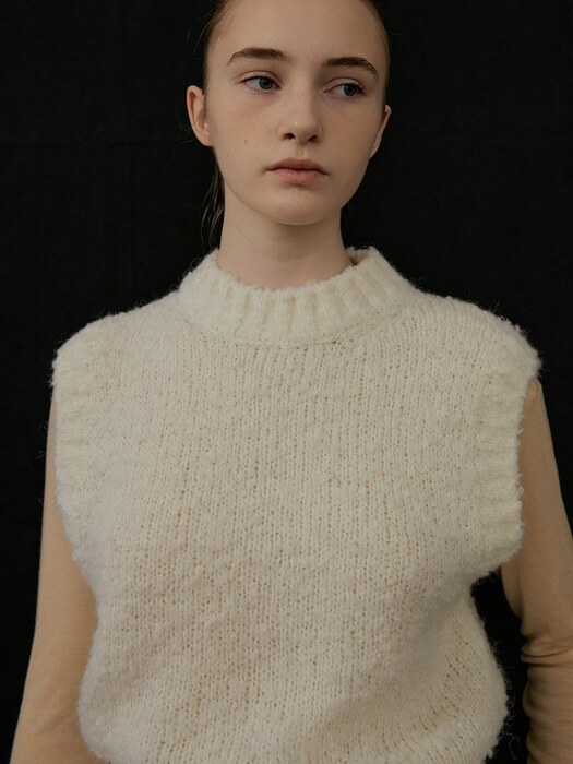 alpaca boucle vest (ivory)