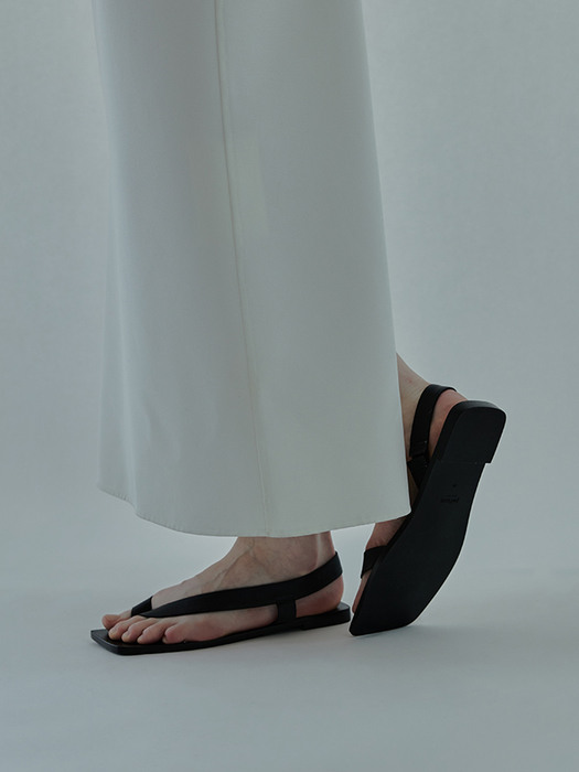 ASTI flat sandals_black