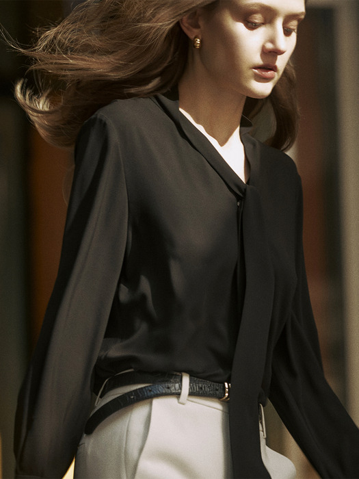 [Drama Signature] Tie-Collar Silky Blouse_2color