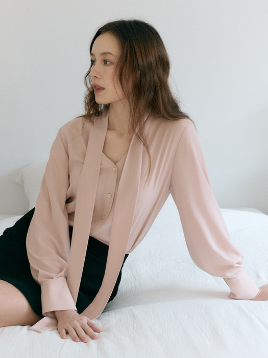 [Drama Signature] Tie-Collar Silky Blouse_2color