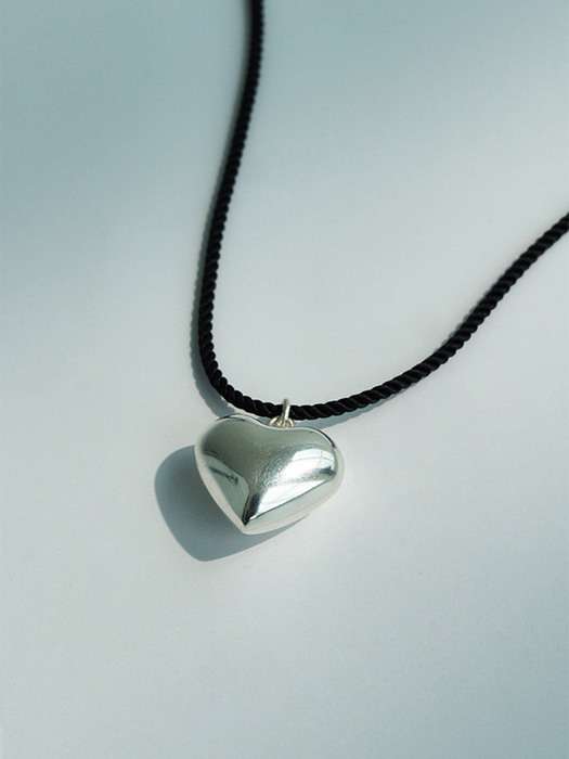 Plump Heart Necklace_Silver