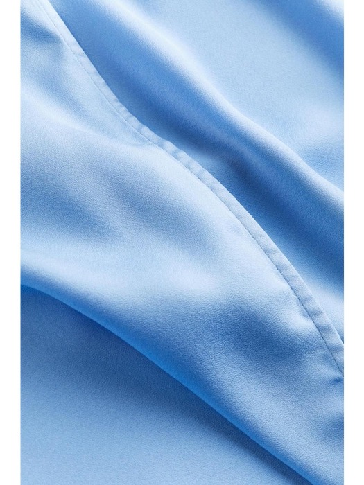 새틴 랩스타일 드레스 블루 1167432002