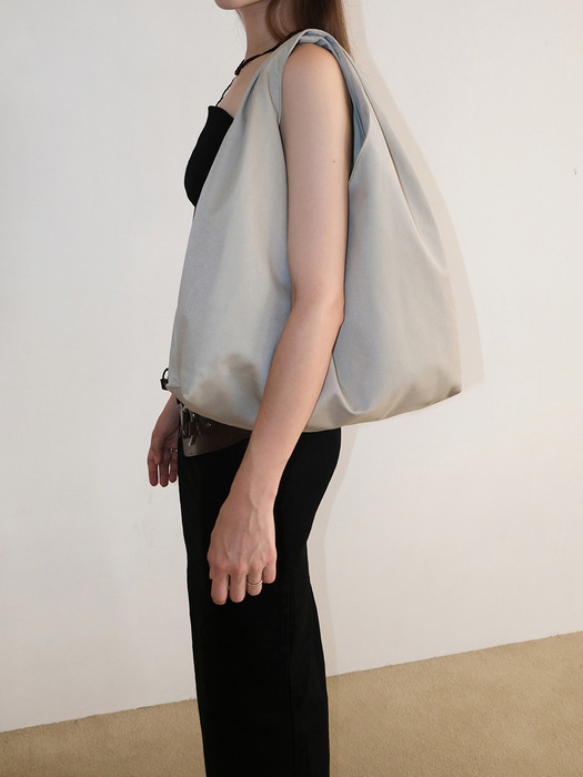 Draped Shoulder Bag [Matte Ivory]