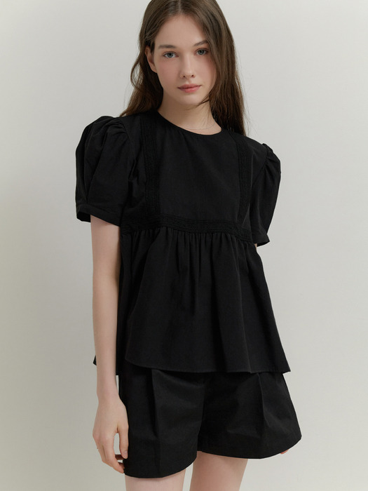 Gardener lace blouse (black)