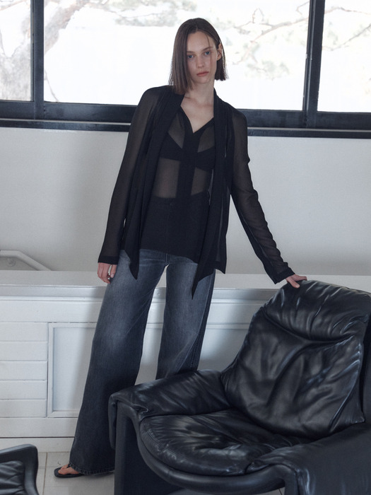 SHEER CRAPE TIE BLOUSE (BLACK)