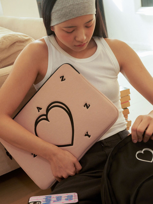 signature heart laptop pouch (indi pink)