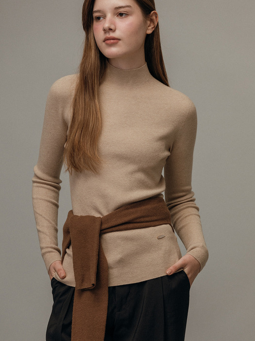 Poyette basic slim half neck knit