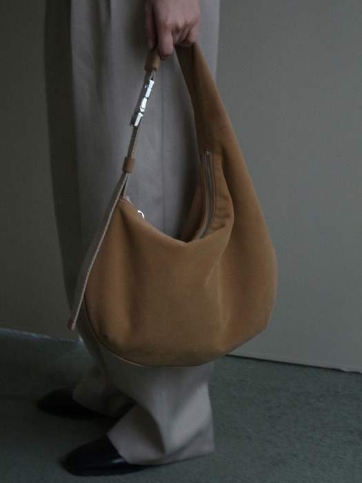 [단독]UNBALANCE HOBO BAG_2colors