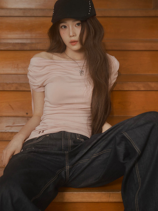 뉴얼린]Meow Summer draping shrring Boat neck Top