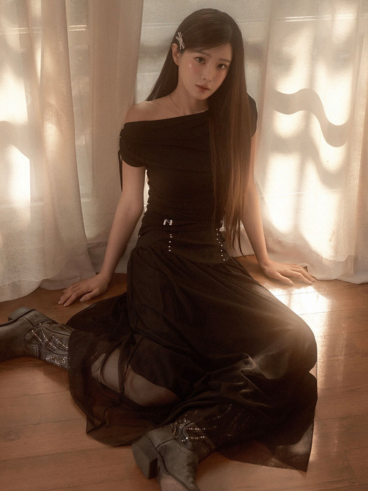 뉴얼린]Meow Summer draping shrring Boat neck Top