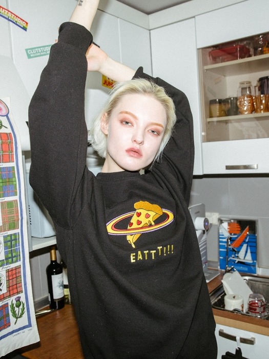 0 1 pizza planet sweatshirt - BLACK
