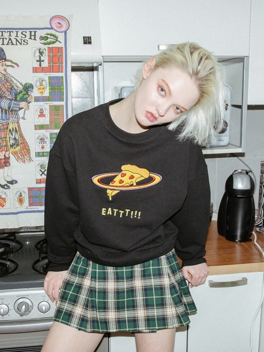 0 1 pizza planet sweatshirt - BLACK