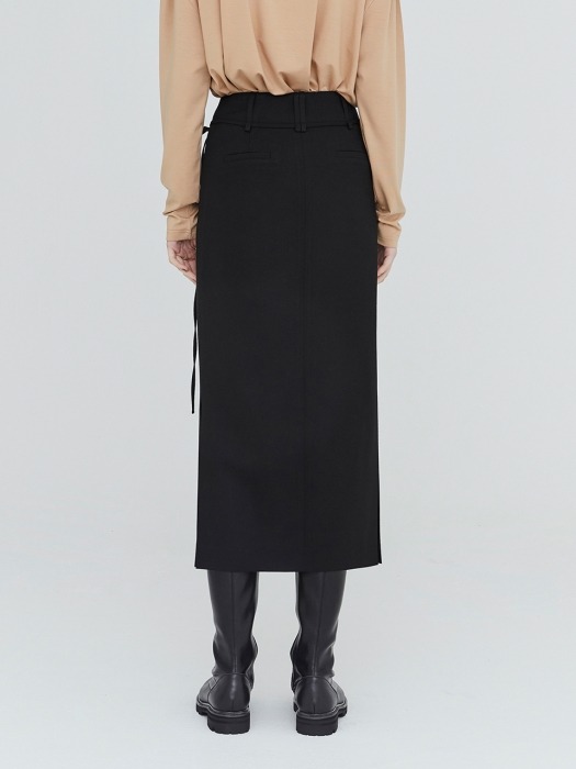 19FW POCKET DETAIL LONG SKIRT - BLACK