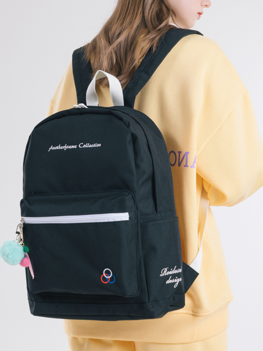 [어나더프레임X로아드로아] YUM YUM BACKPACK (BLACK)