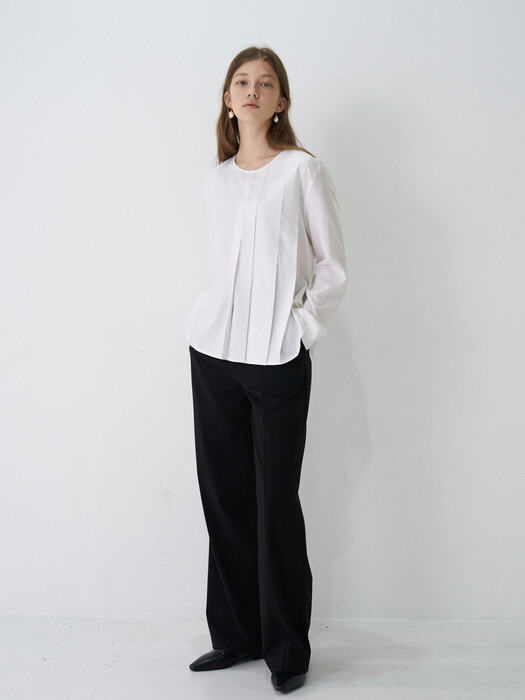 21 Spring_ Cream Straight Trousers 