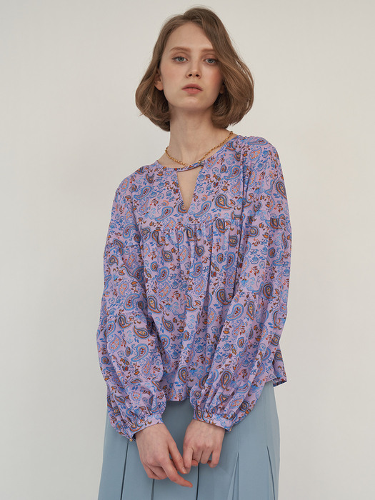 TIERED SLEEVE PAISLEY BLOUSE (2colors)