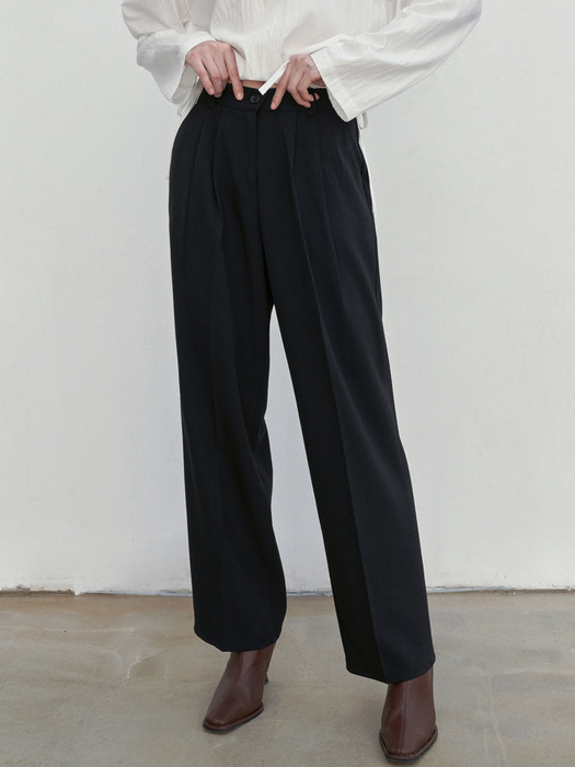 MILD TUCK LONG SLACKS_BLACK