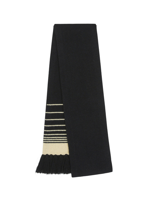 [EXCLUSIVE] Knit Stripe Muffler with Gold EENK Logo Brooch - Black/Light Beige Stripe