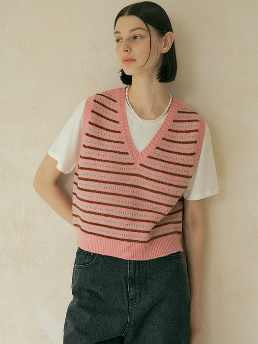 V. rainbow knit vest (pink)