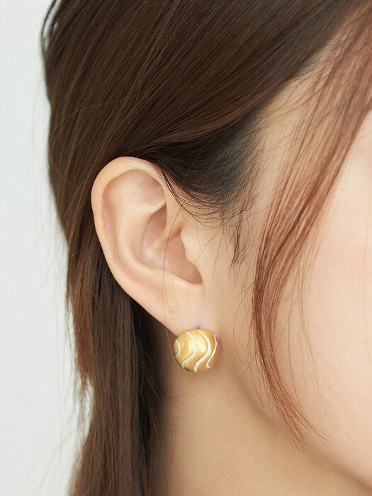 Tin tin earring