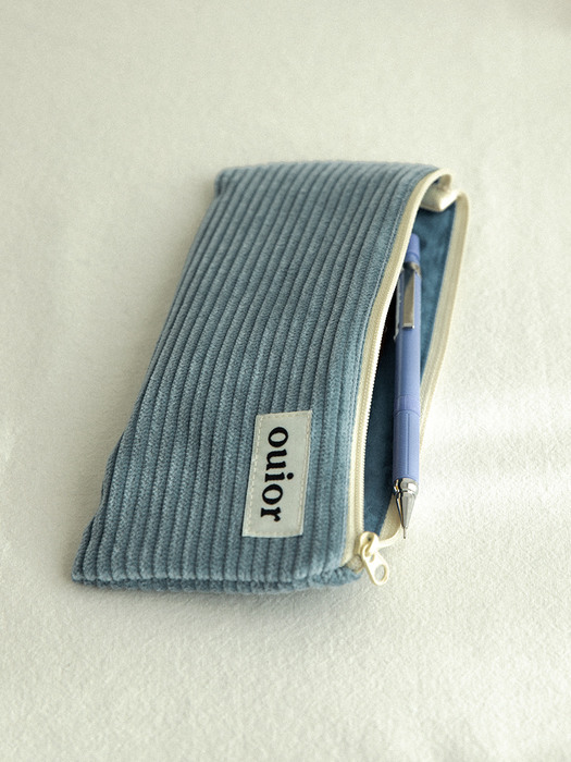 ouior flat pencil case - corduroy foggy blue (topside zipper)