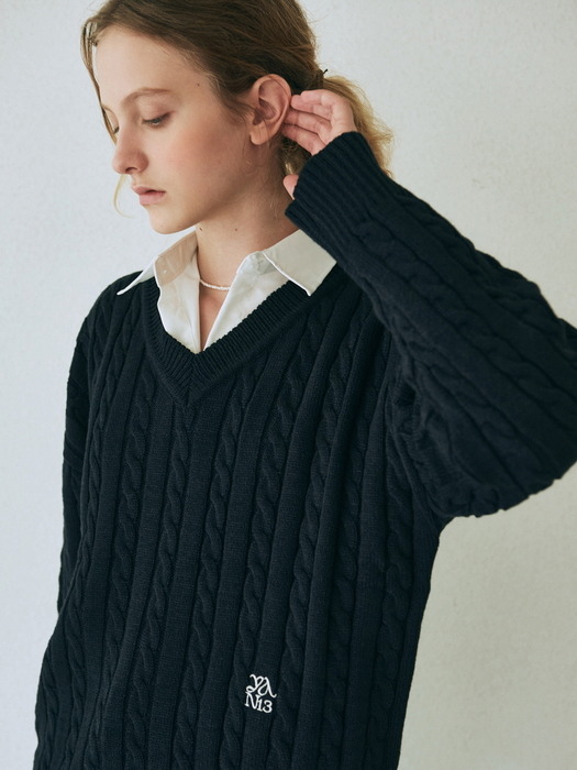 CABLE V-NECK SWEATER_NAVY