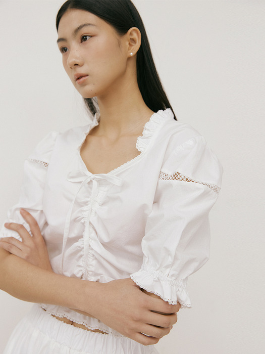 Frill Lace Blouse (ivory)