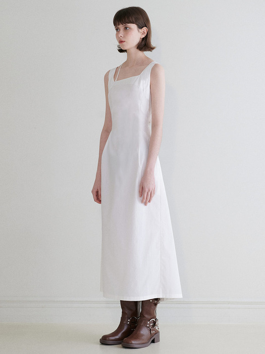 Unbalanced Strap Long Dress in White VW4MO220-01