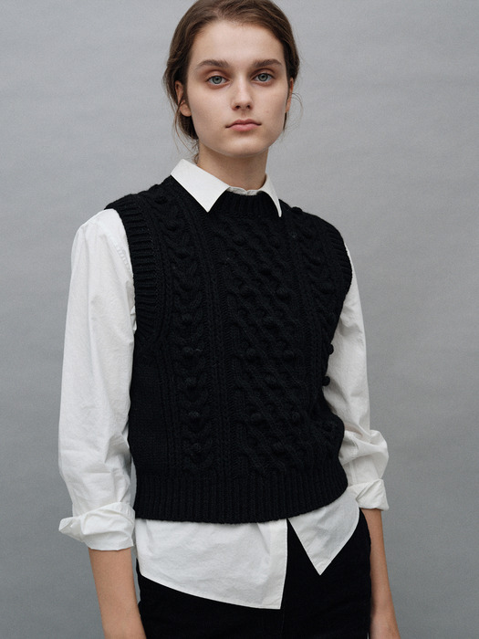 Latti wool vest (Black)